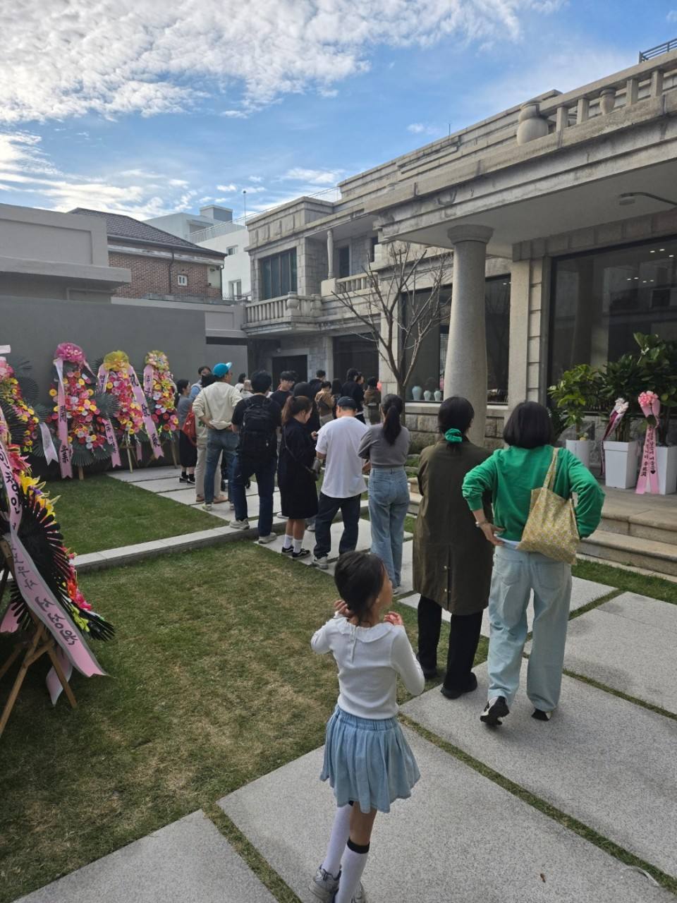 新羅製麺 安国店 店外 4
